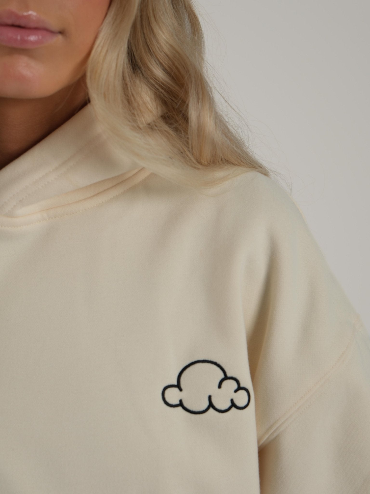 Cloud Hoodie - Soliqlo
