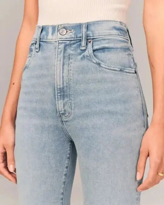 Flare Sculpt Jeans - Soliqlo