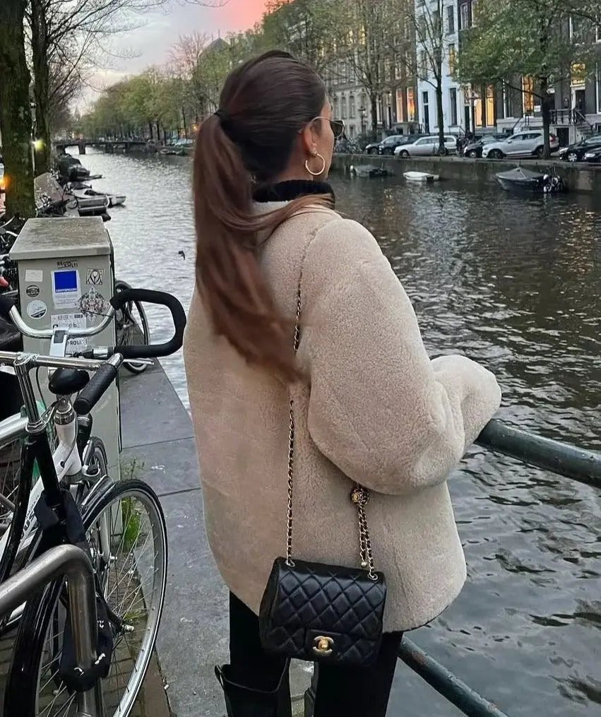 Fur Vogue - Soliqlo