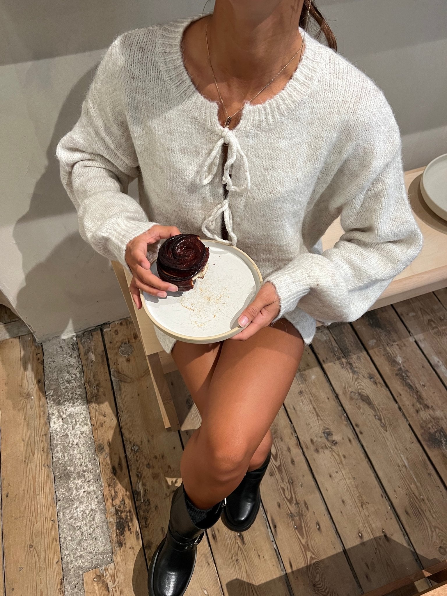 Knit Luxe cardigan with tie details - Soliqlo
