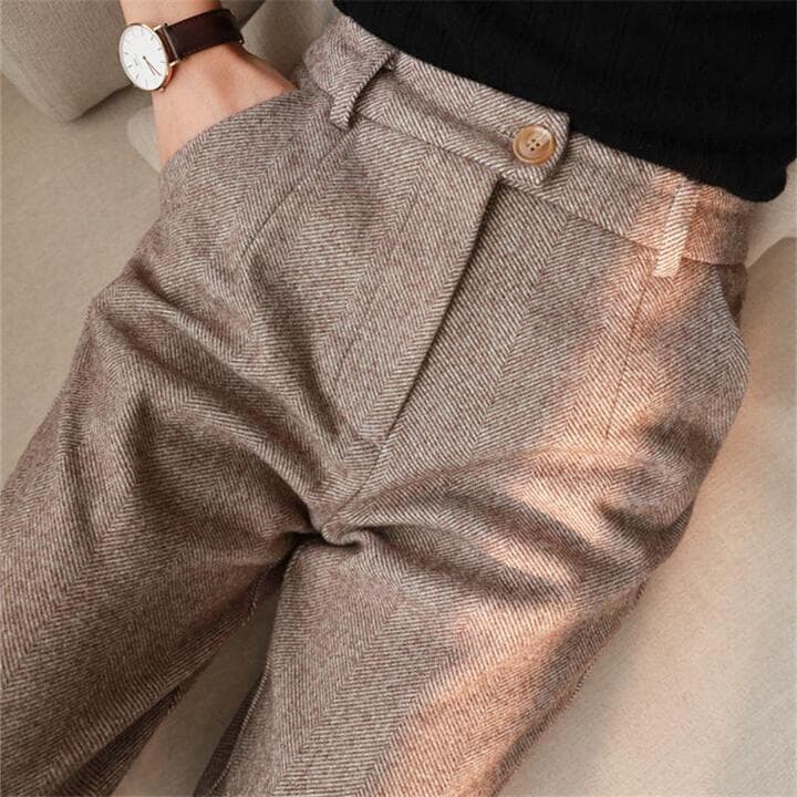 SleekForm Slim Pants - Soliqlo
