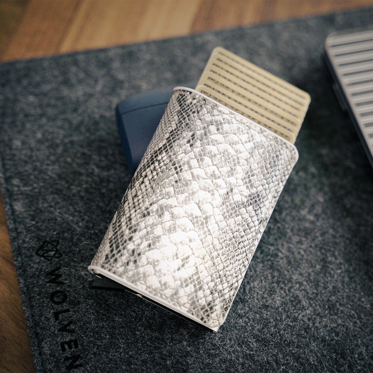 Toggl Ease Wallet - Soliqlo