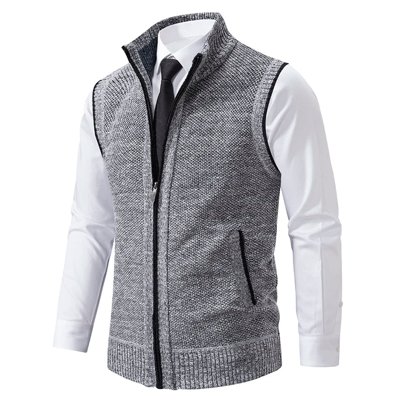 Wool Crest Knitted Sleeveless Sweater - Soliqlo